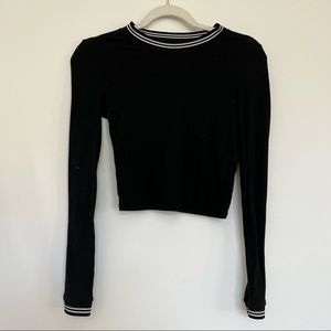 Black Long Sleeve With Striped Sleeve and Collar Design